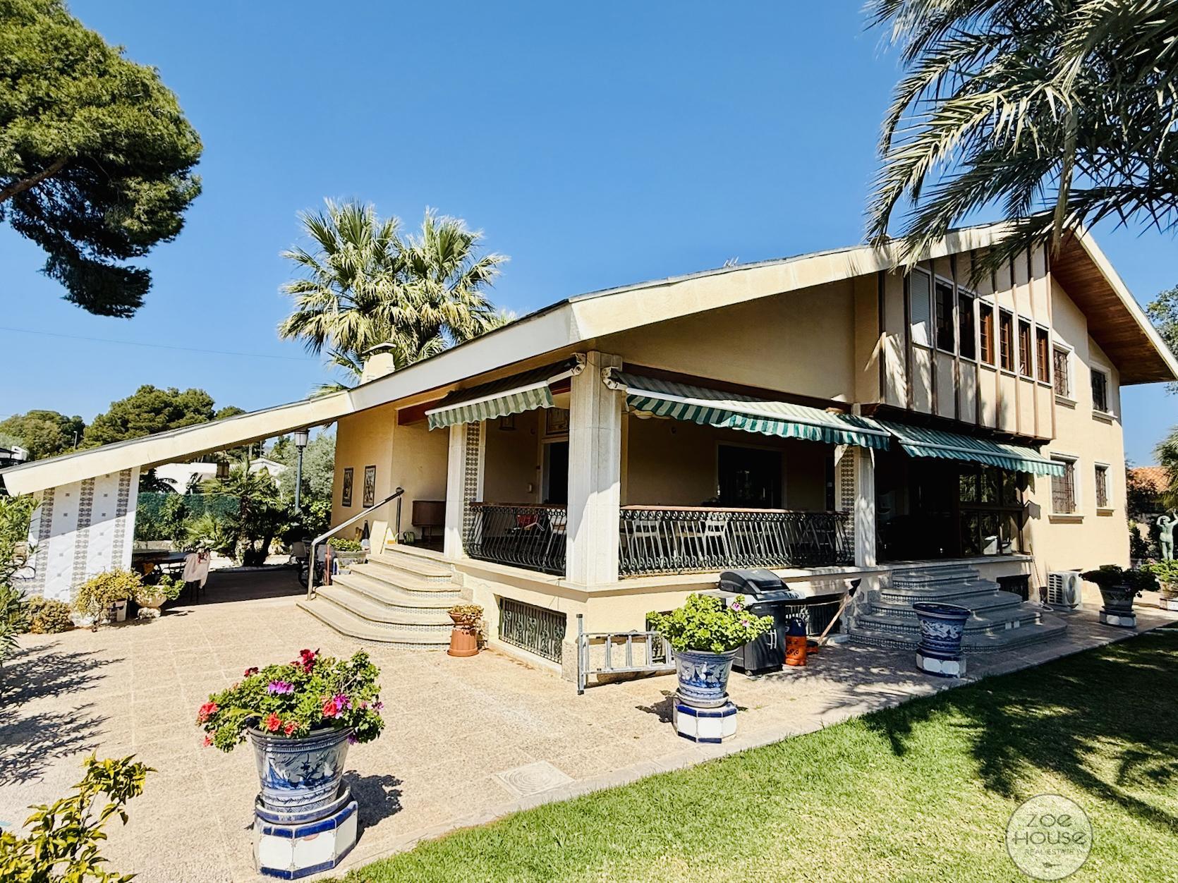 Venta de chalet en Elche-Elx