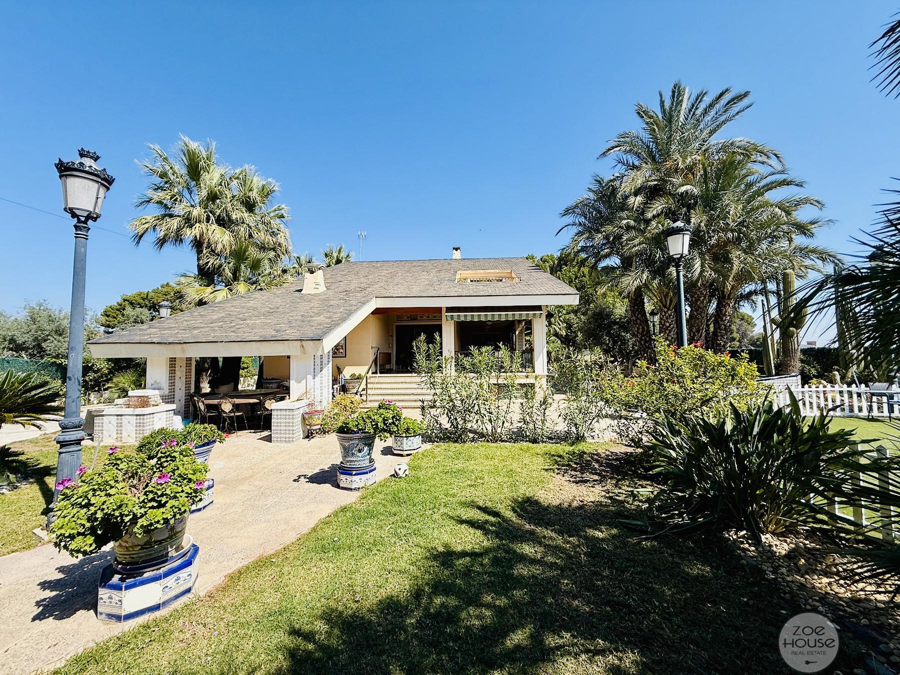 Venta de chalet en Elche-Elx