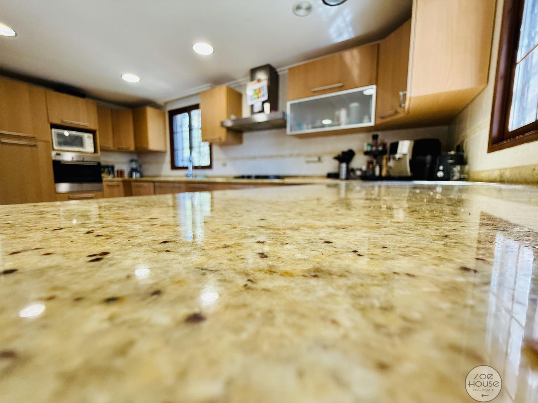 Venta de chalet en Elche-Elx