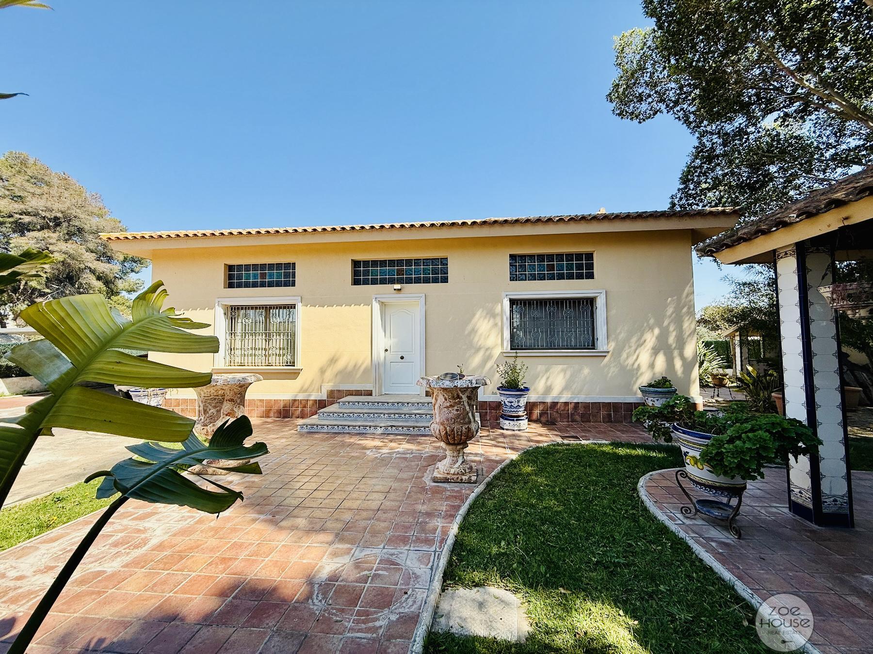 Venta de chalet en Elche-Elx