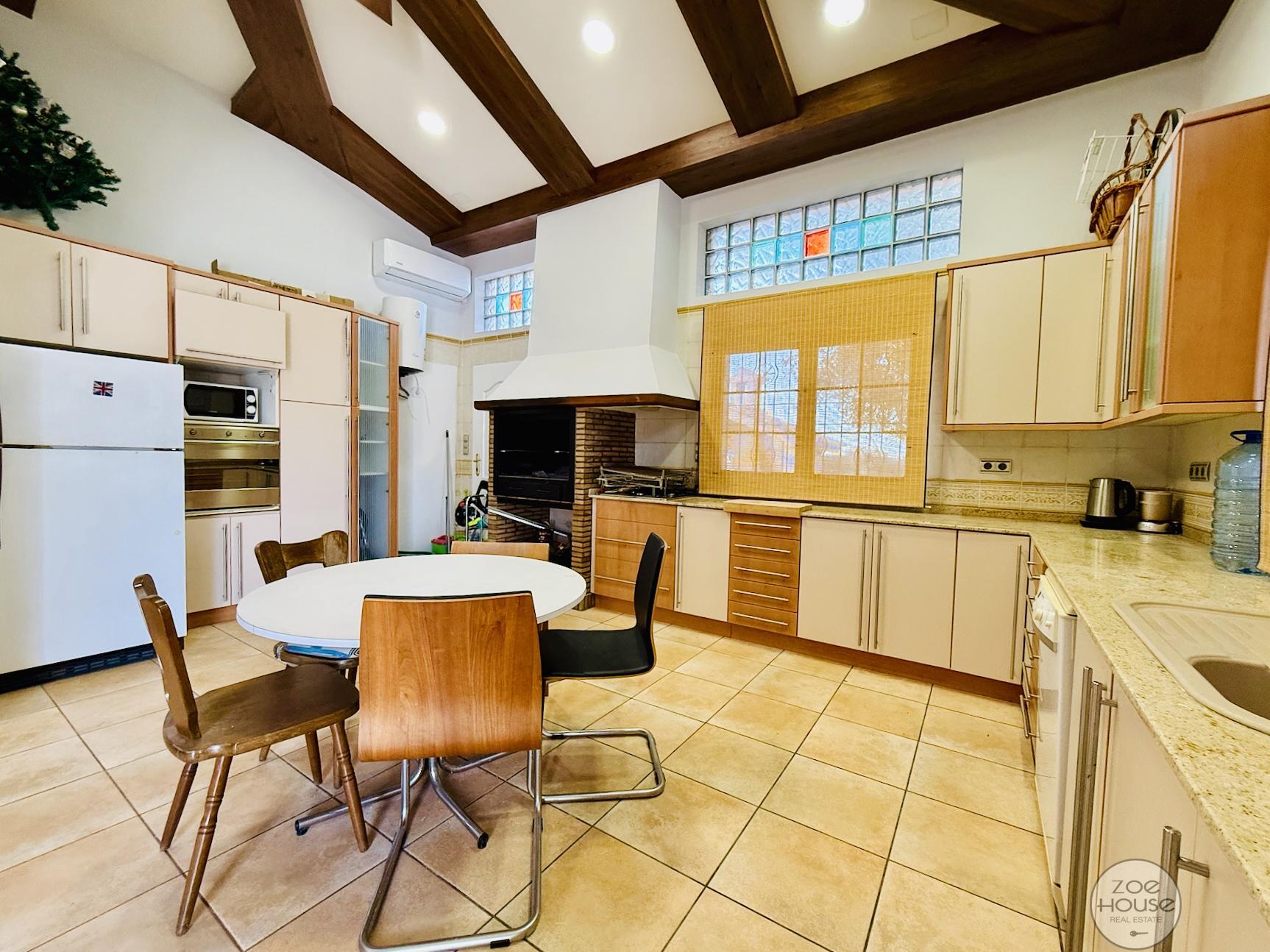 Venta de chalet en Elche-Elx