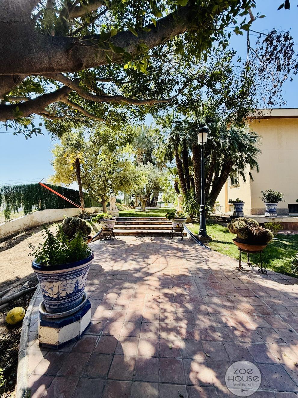 Venta de chalet en Elche-Elx