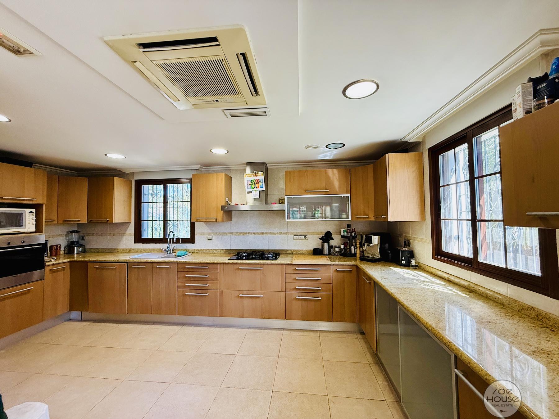 Venta de chalet en Elche-Elx