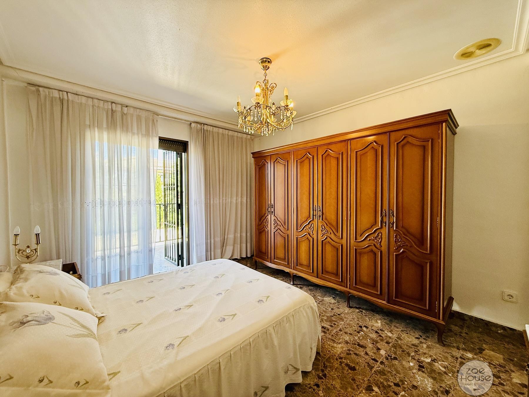 Venta de chalet en Elche-Elx