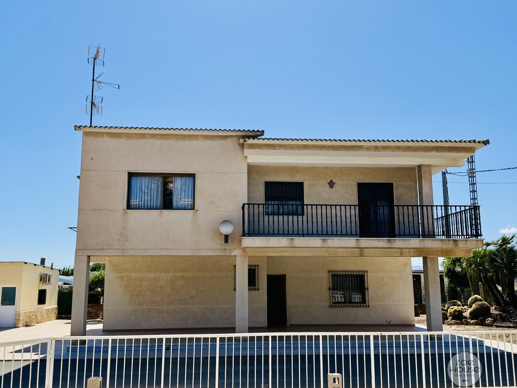 Venta de chalet en Elche-Elx