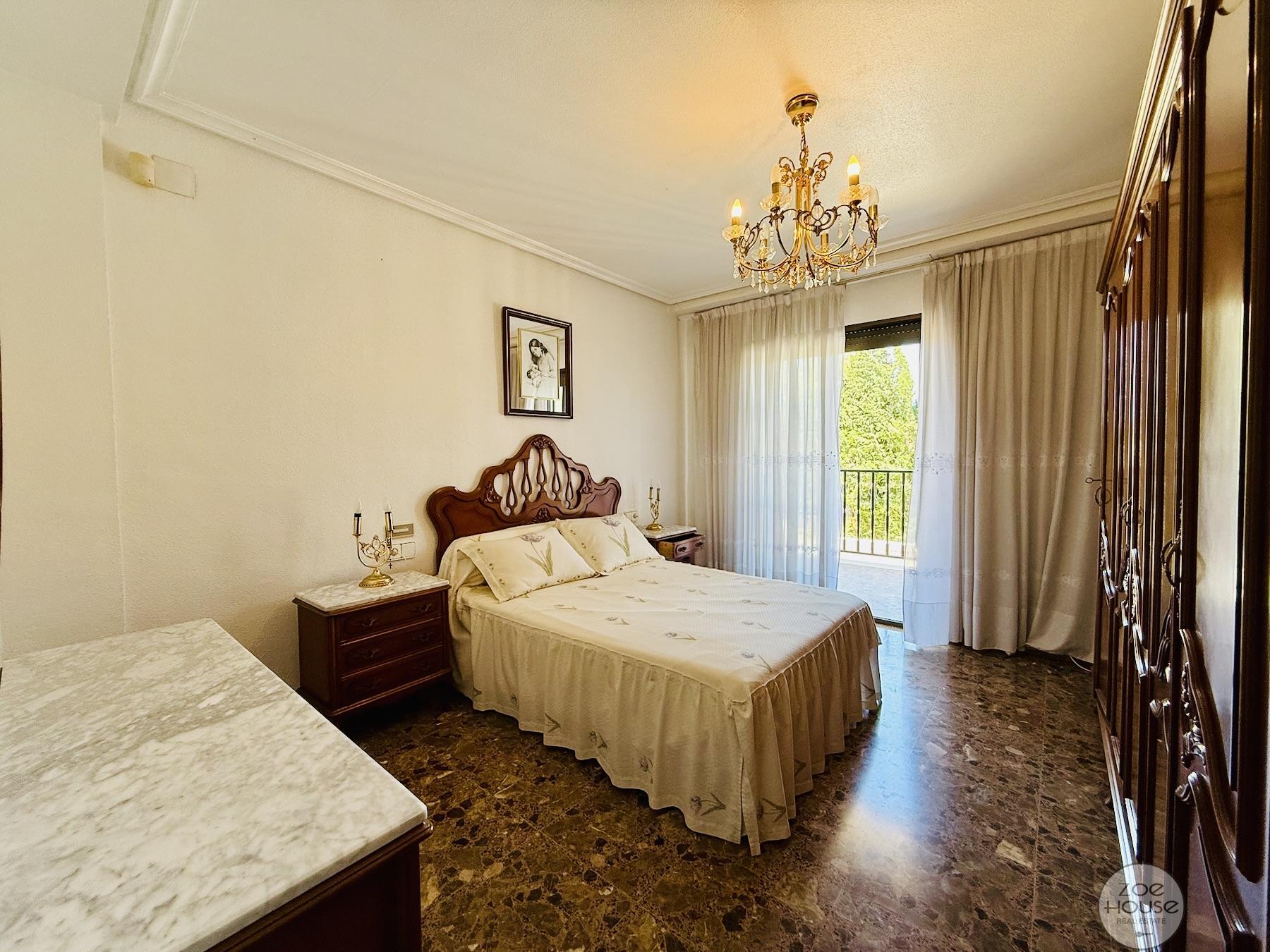 Venta de chalet en Elche-Elx