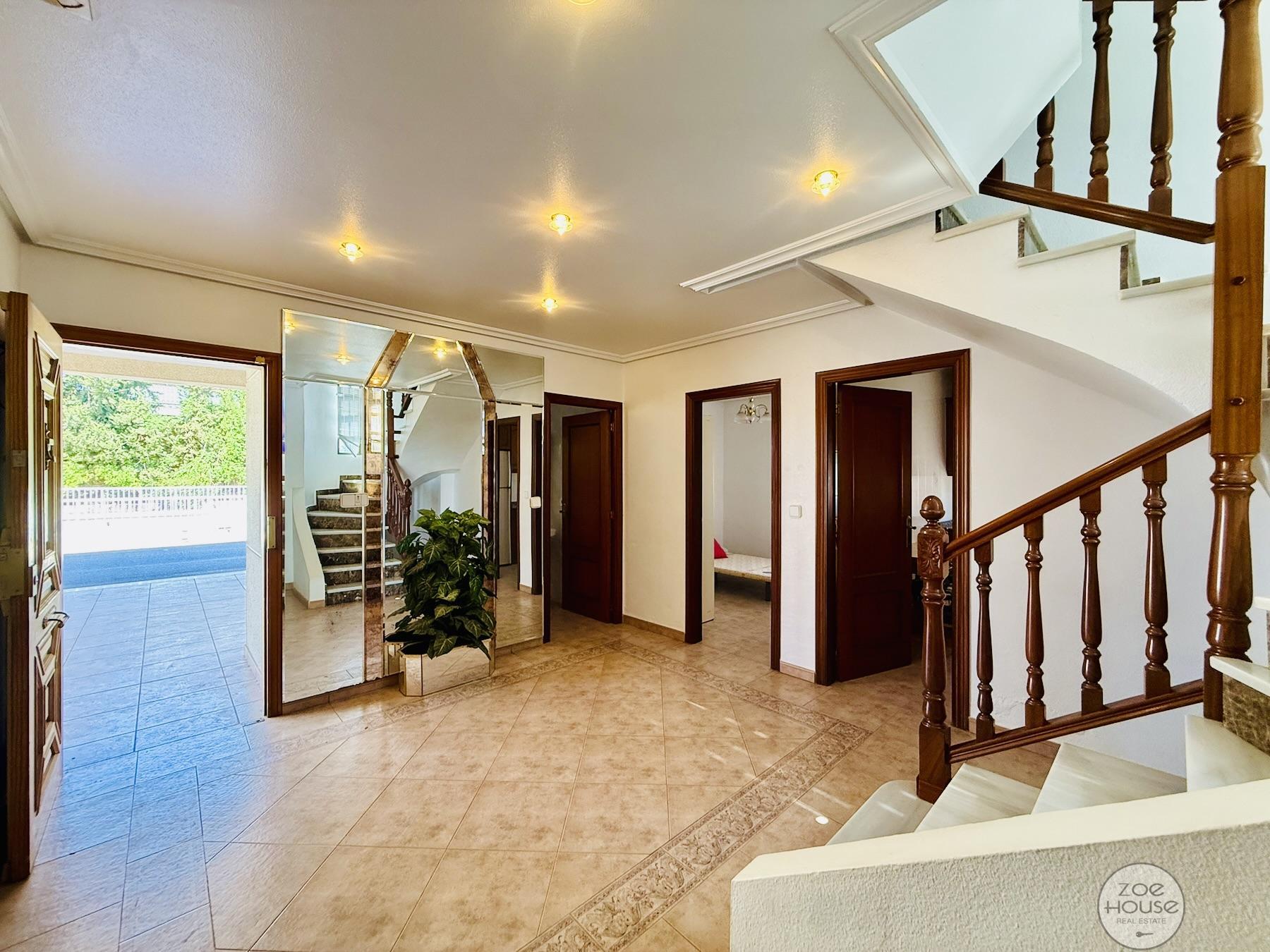 Venta de chalet en Elche-Elx