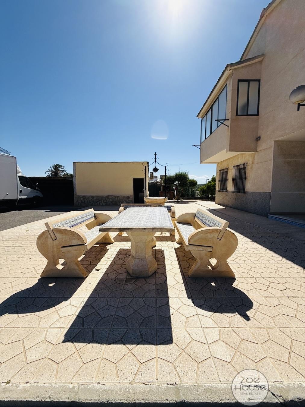 Venta de chalet en Elche-Elx