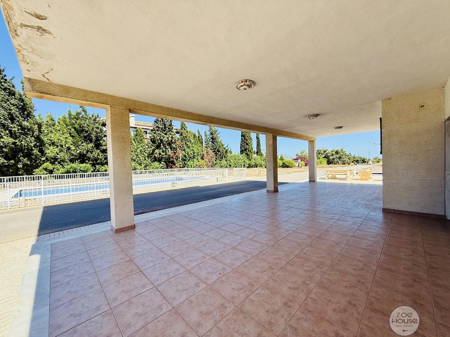 Venta de chalet en Elche-Elx