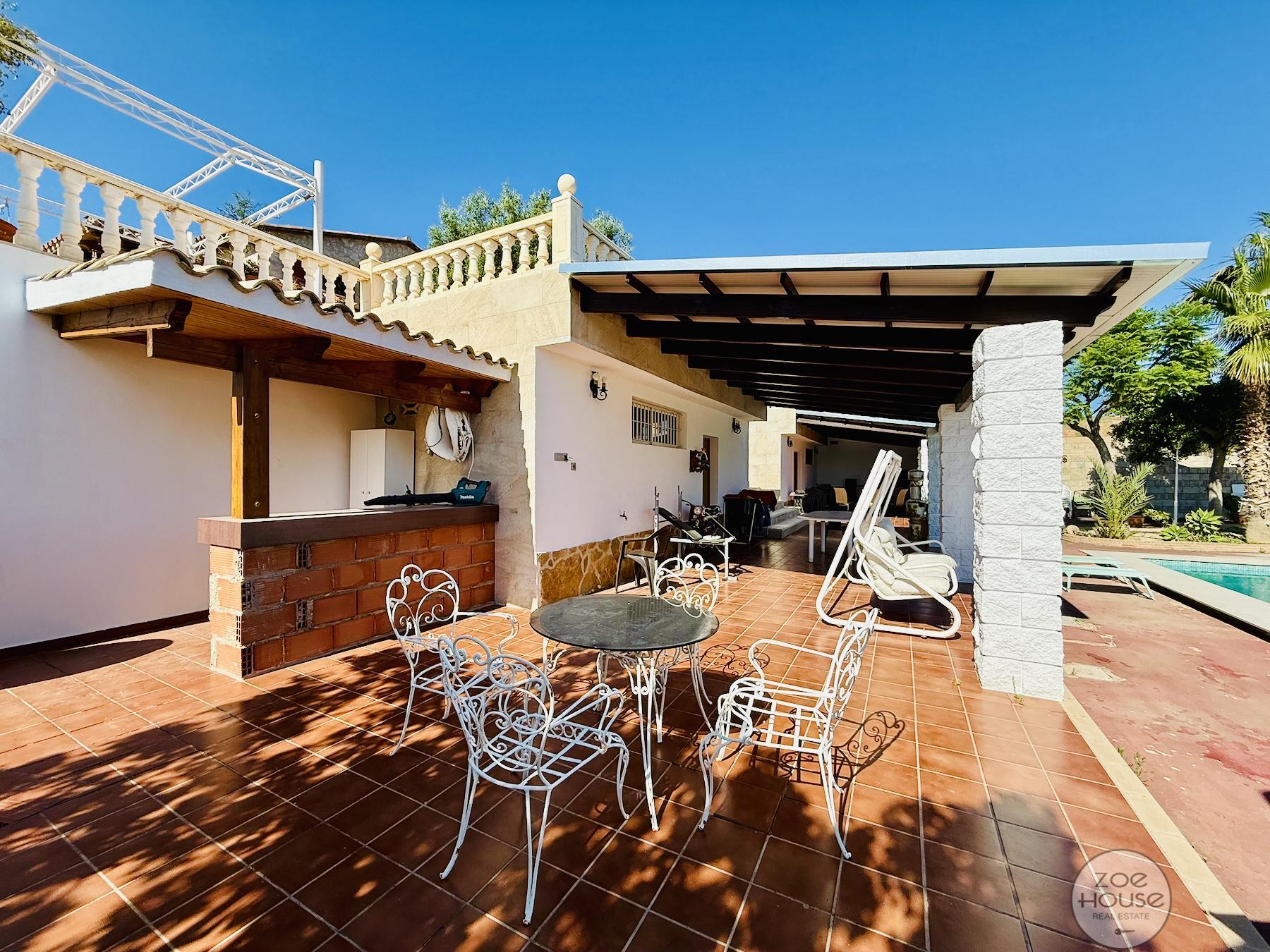 Venta de chalet en Elche-Elx