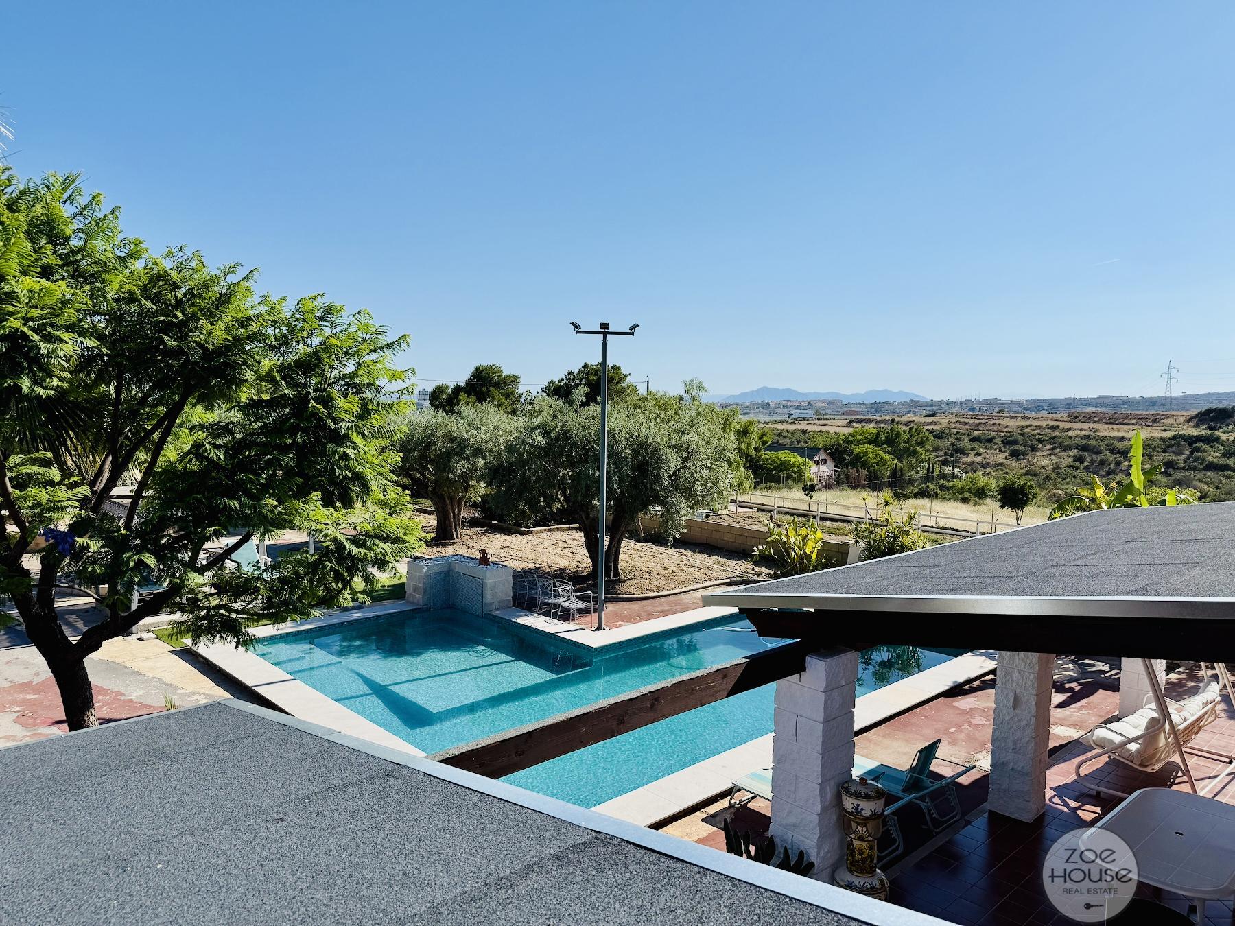 Venta de chalet en Elche-Elx