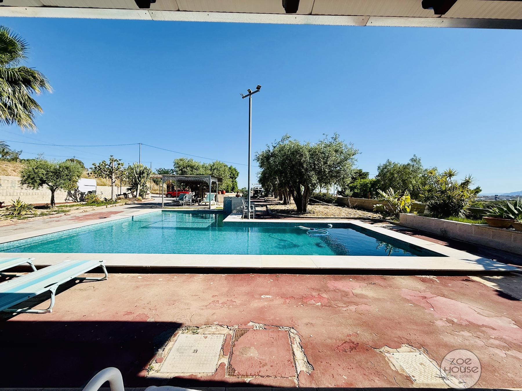 Venta de chalet en Elche-Elx