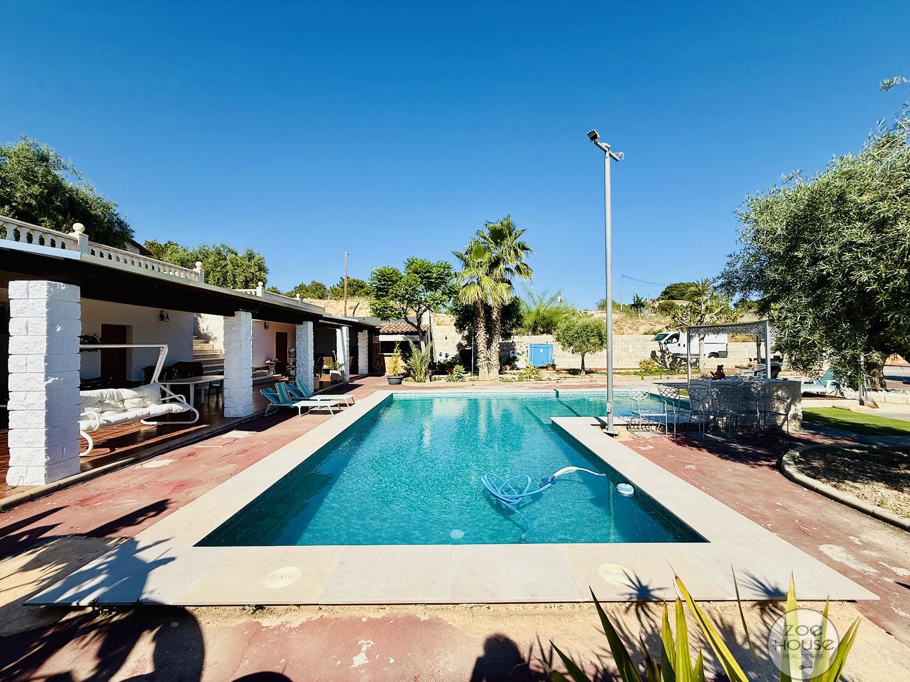 Venta de chalet en Elche-Elx