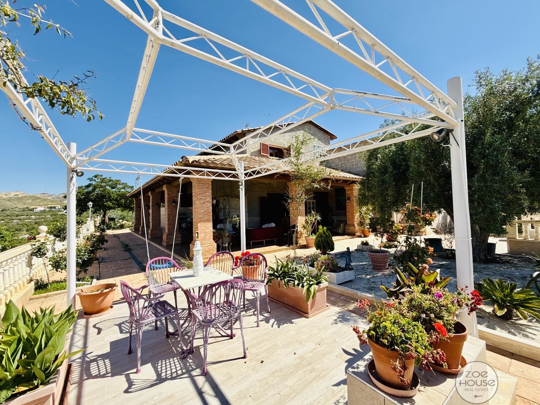 Venta de chalet en Elche-Elx