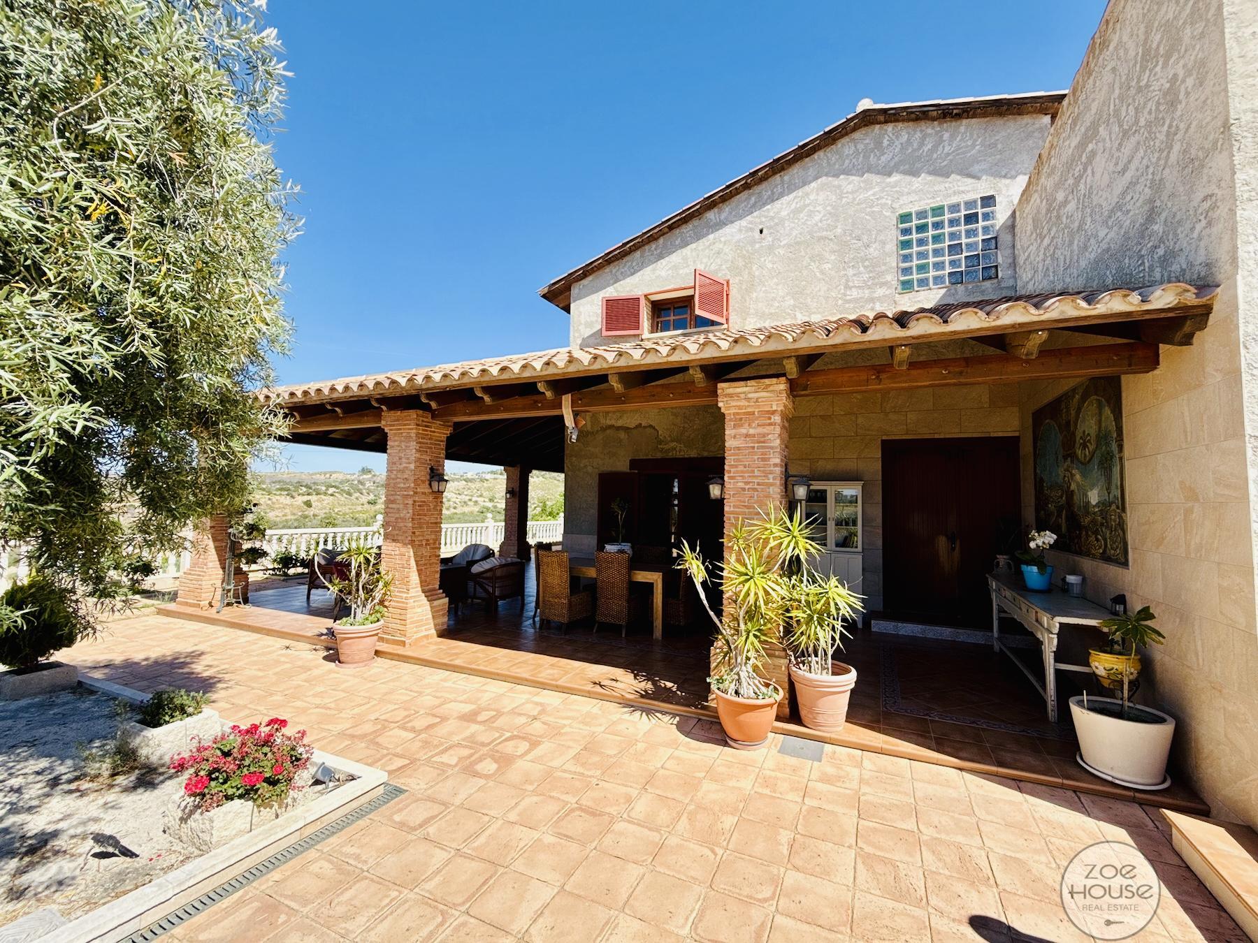 Venta de chalet en Elche-Elx