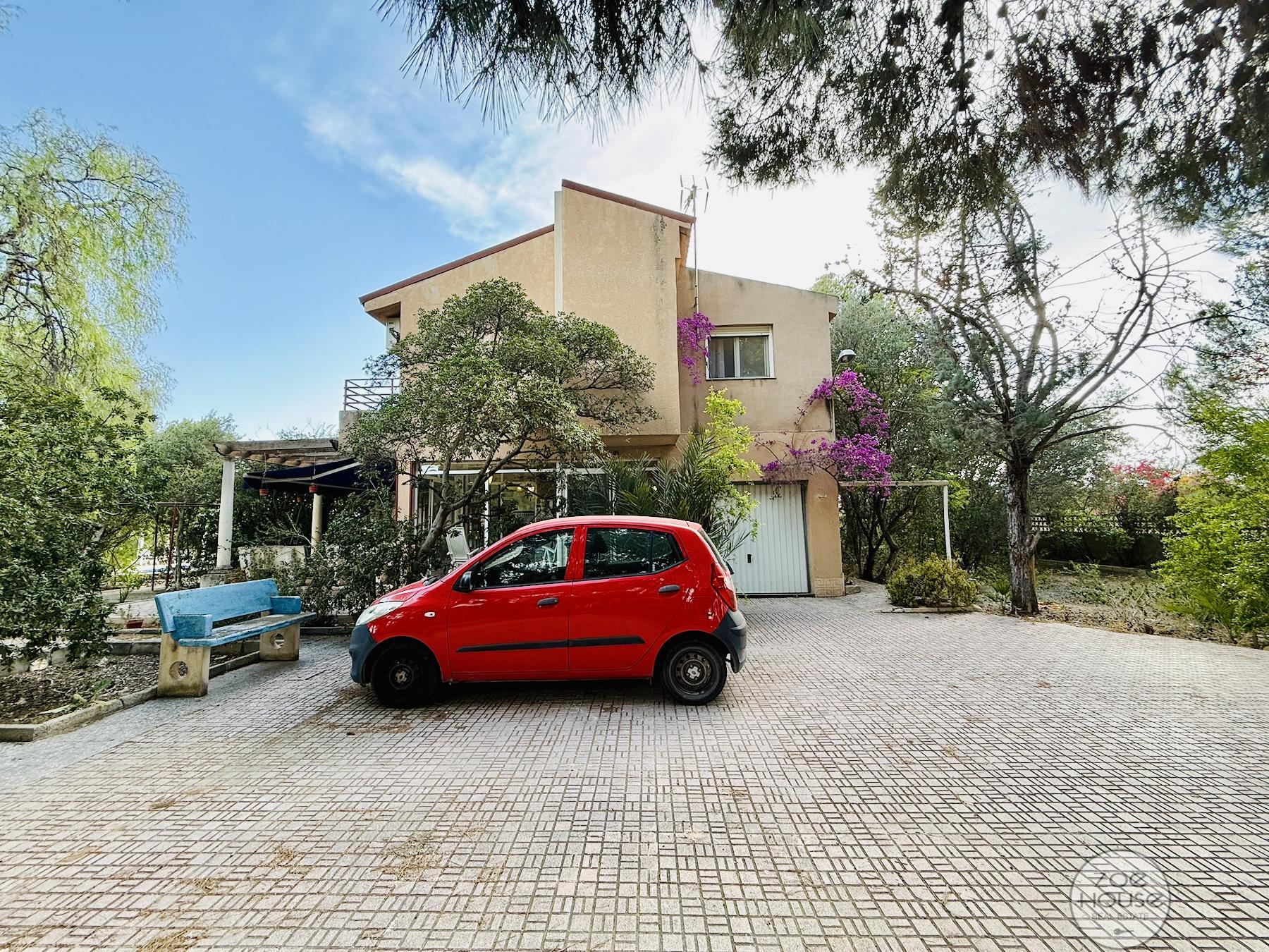 Venta de chalet en Elche-Elx
