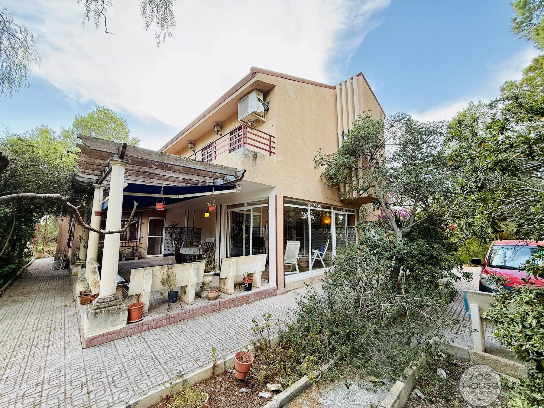 Venta de chalet en Elche-Elx