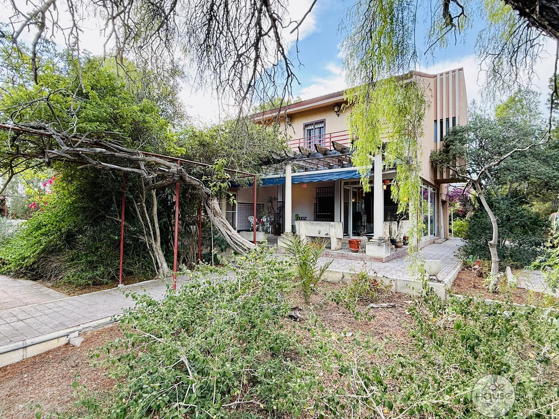 Venta de chalet en Elche-Elx
