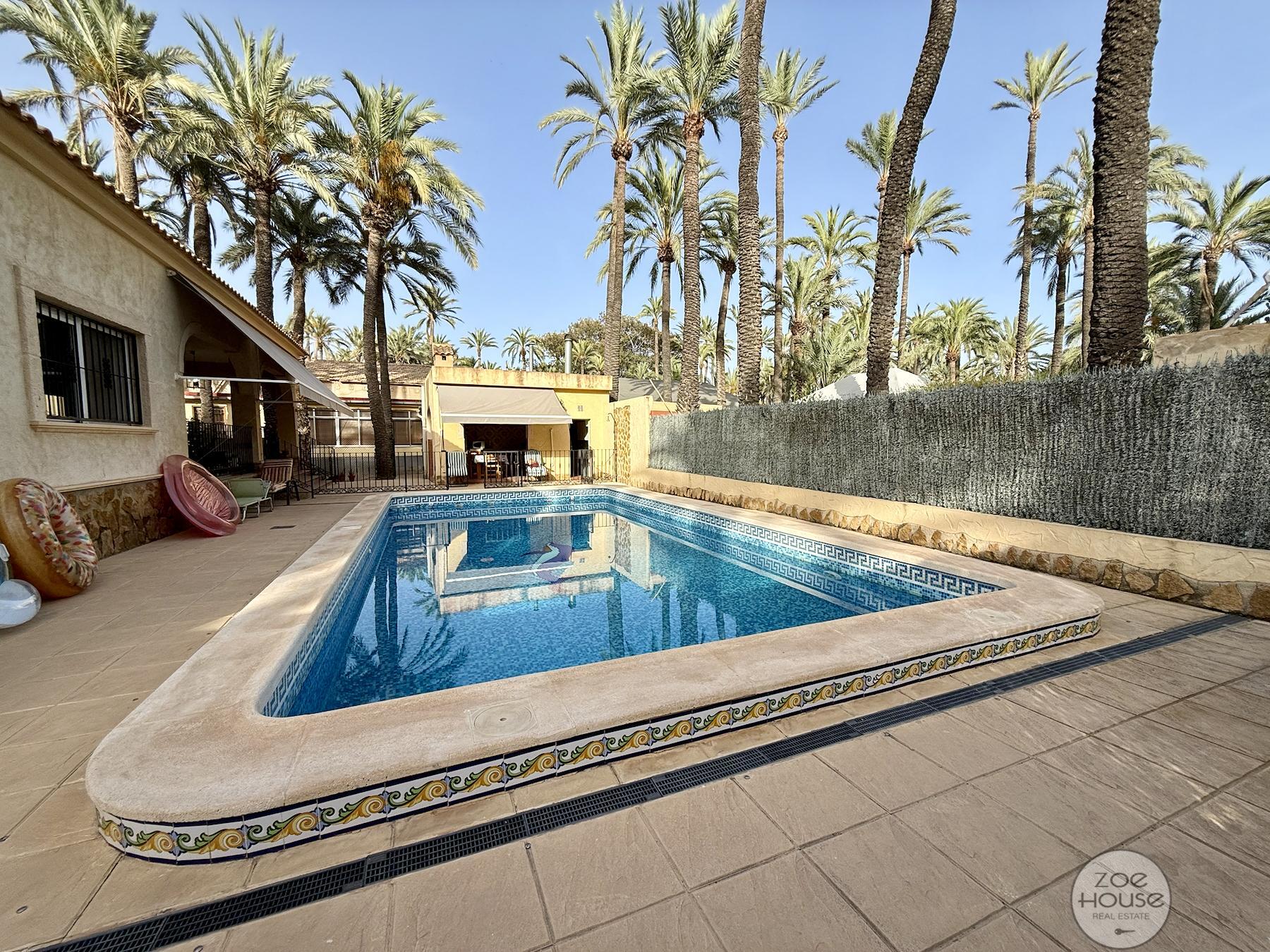 Venta de chalet en Elche-Elx