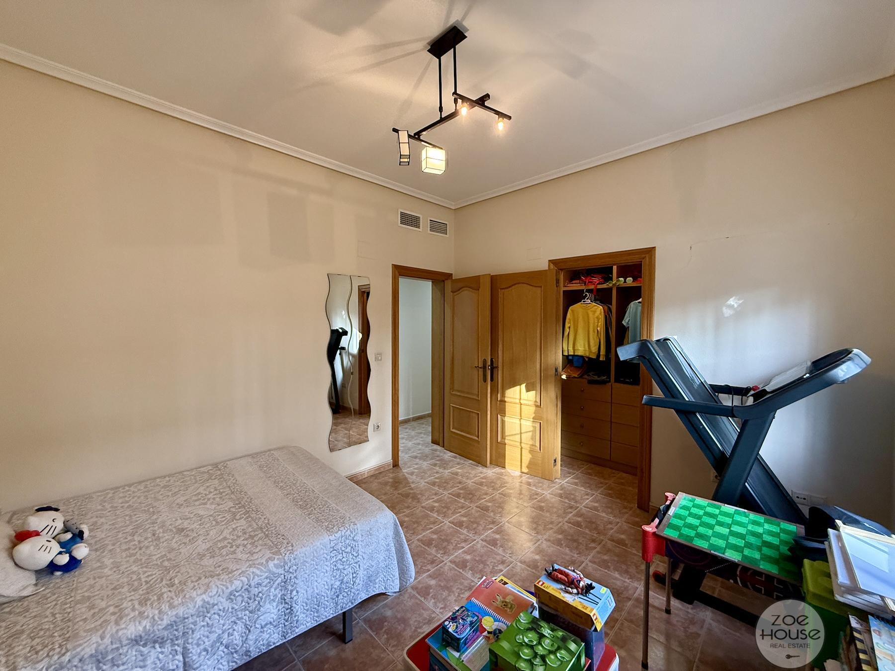 Venta de chalet en Elche-Elx