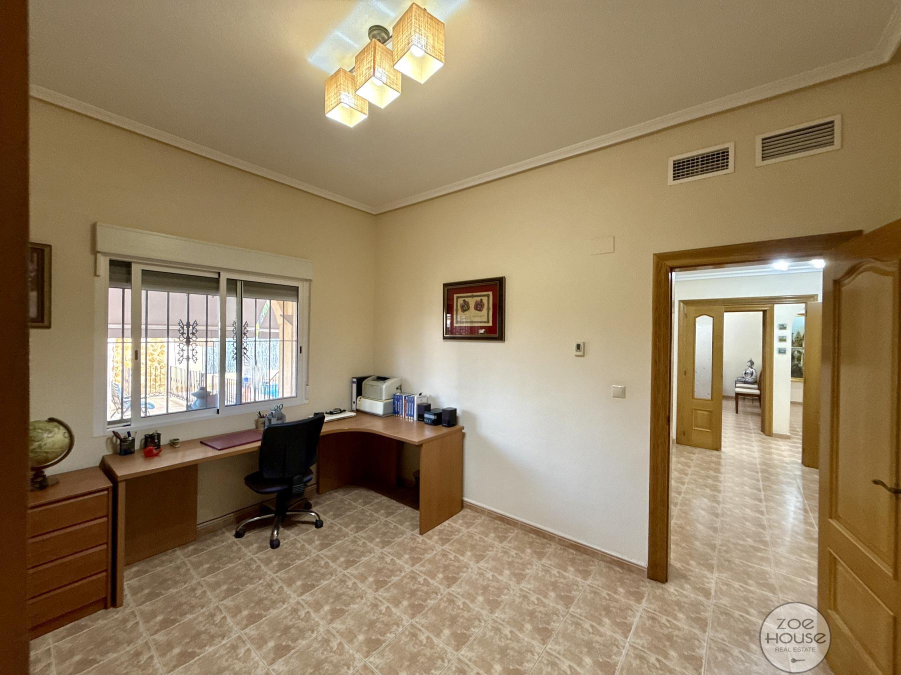 Venta de chalet en Elche-Elx