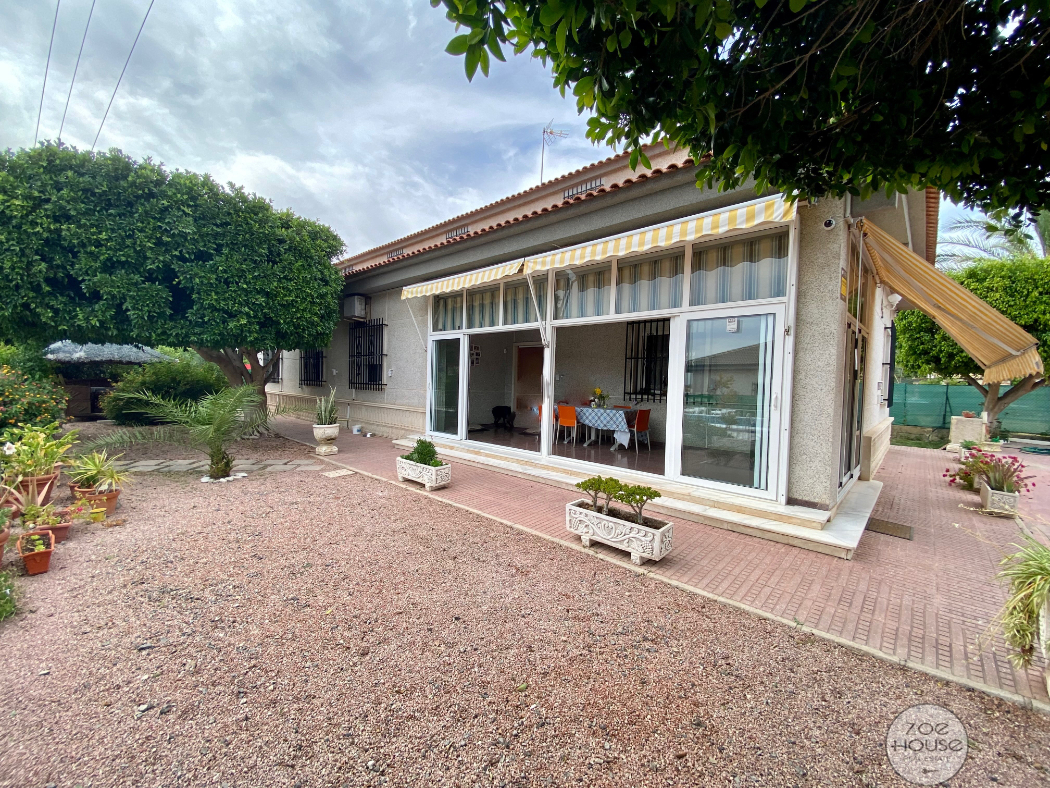 Venta de chalet en Elche-Elx