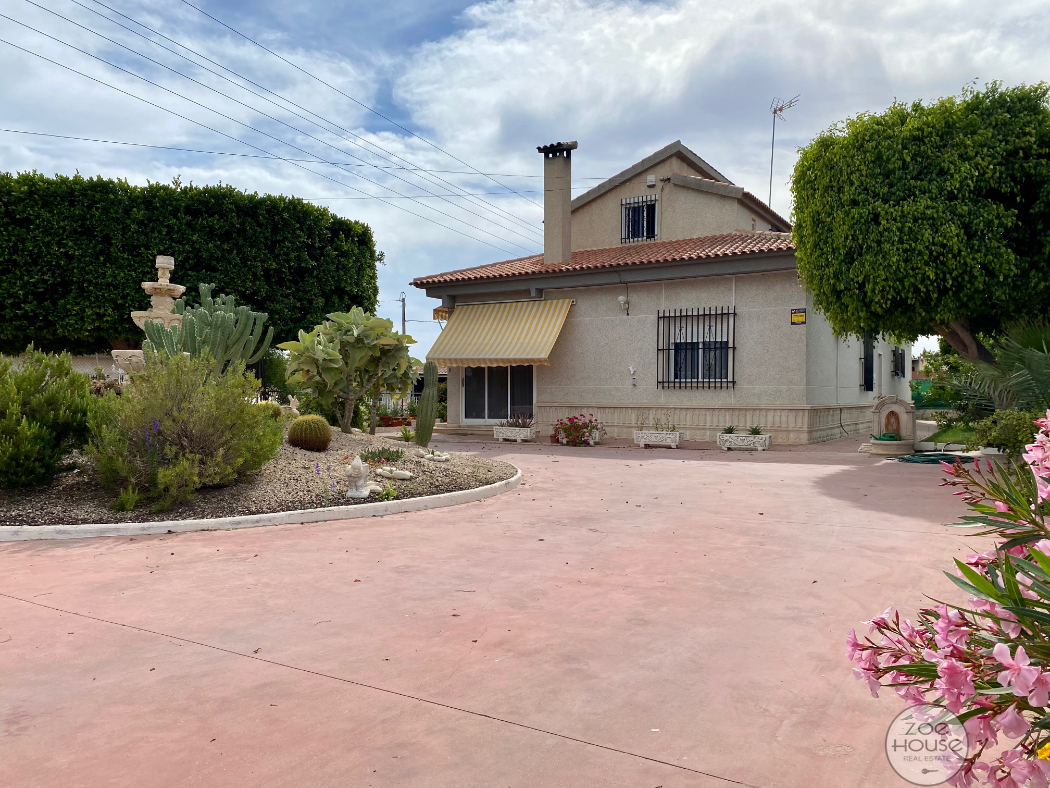Venta de chalet en Elche-Elx
