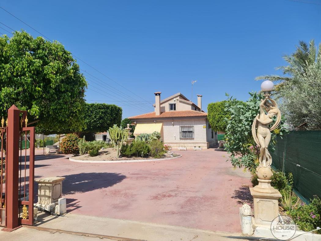 Venta de chalet en Elche-Elx
