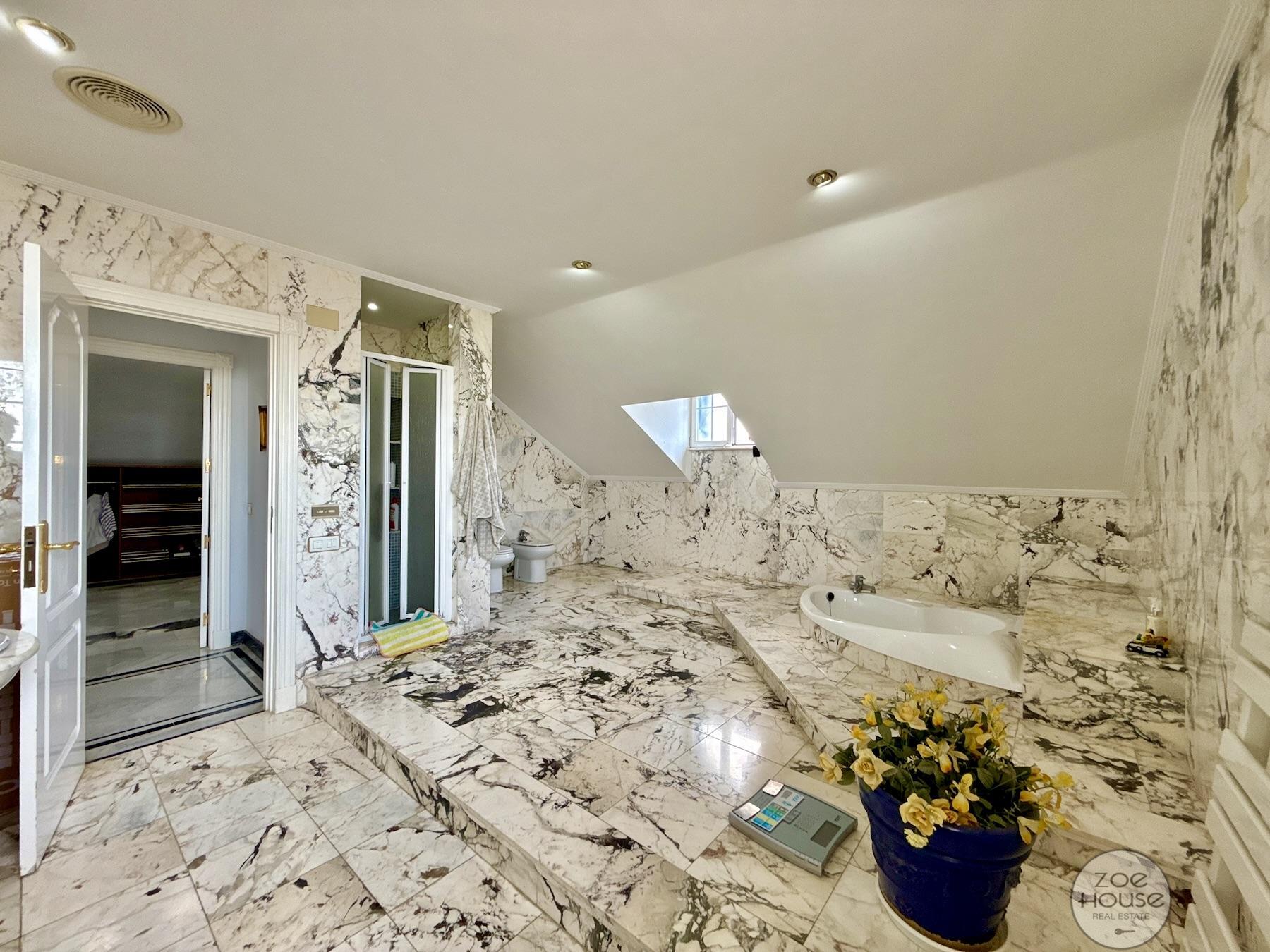 Venta de chalet en Elche-Elx