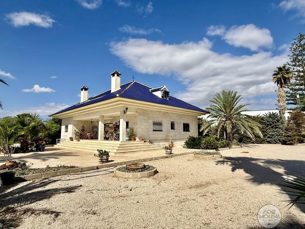 Venta de chalet en Elche-Elx