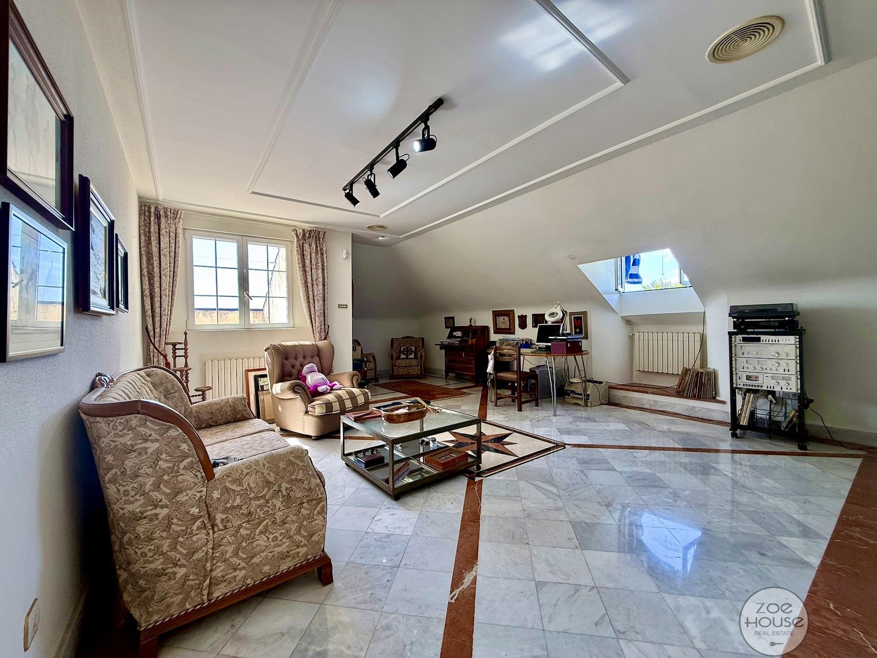 Venta de chalet en Elche-Elx