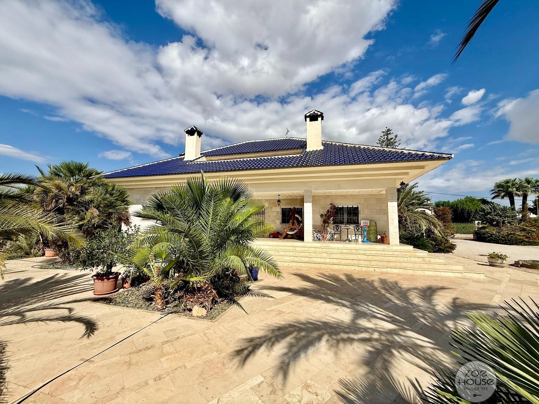 Venta de chalet en Elche-Elx