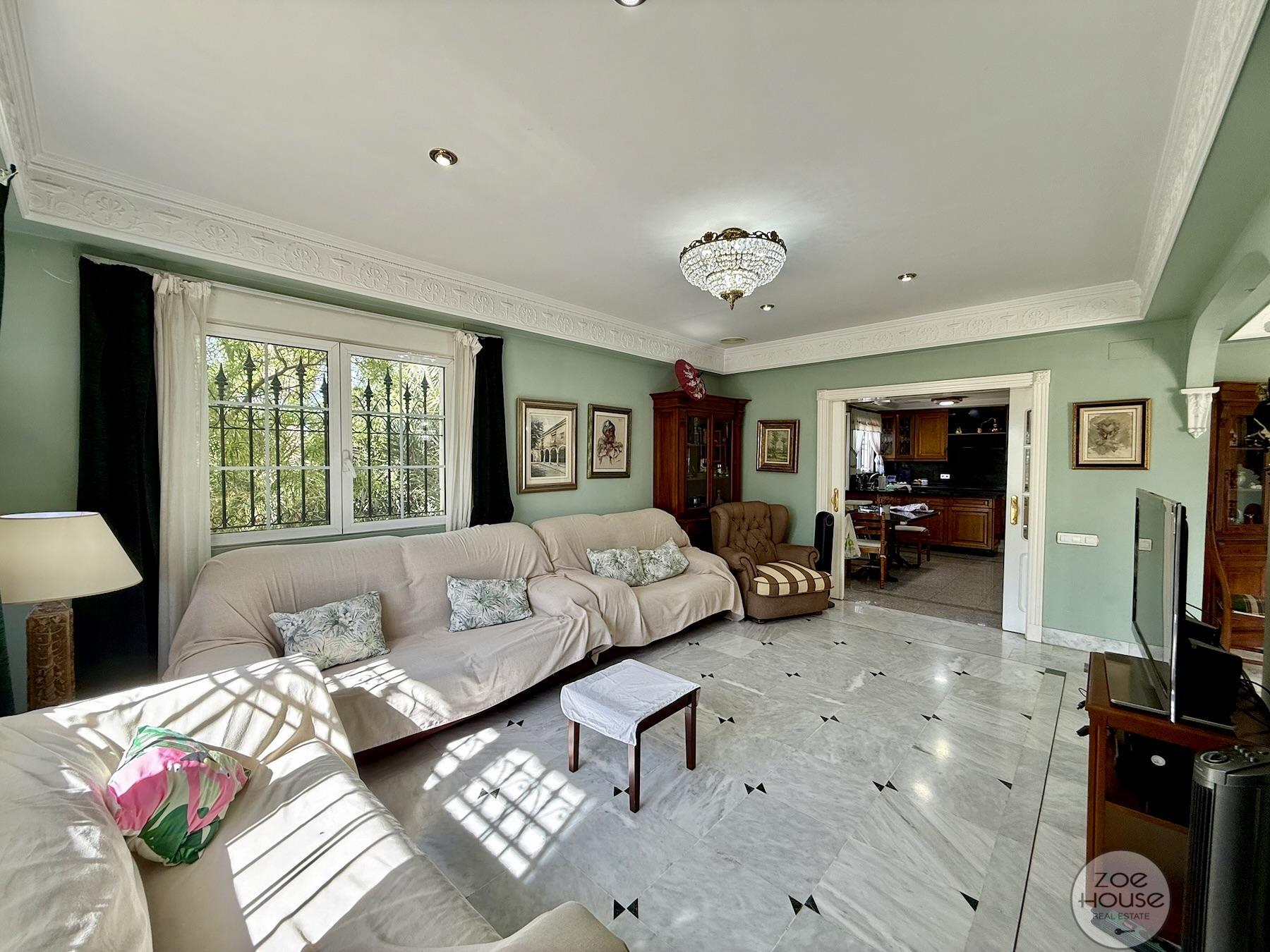 Venta de chalet en Elche-Elx