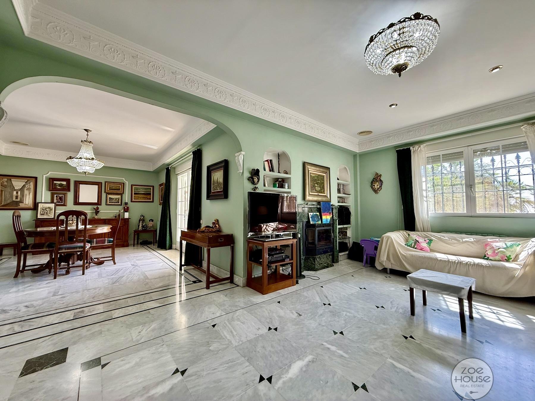 Venta de chalet en Elche-Elx