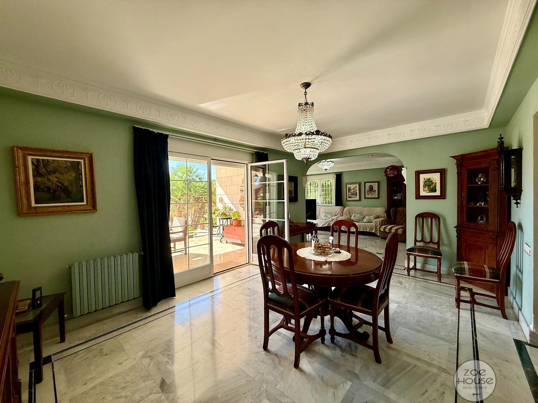 Venta de chalet en Elche-Elx