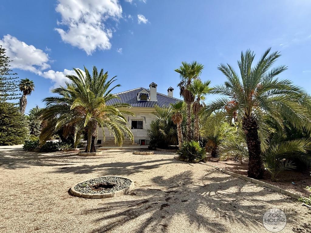 Venta de chalet en Elche-Elx
