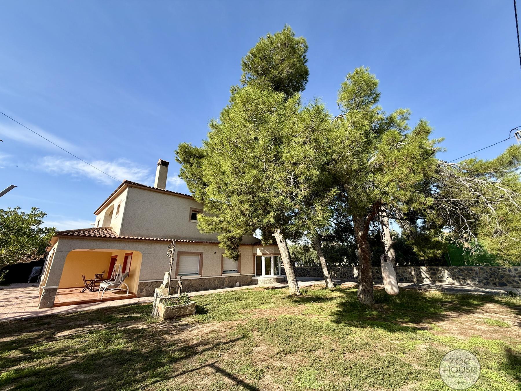 Venta de chalet en Elche-Elx