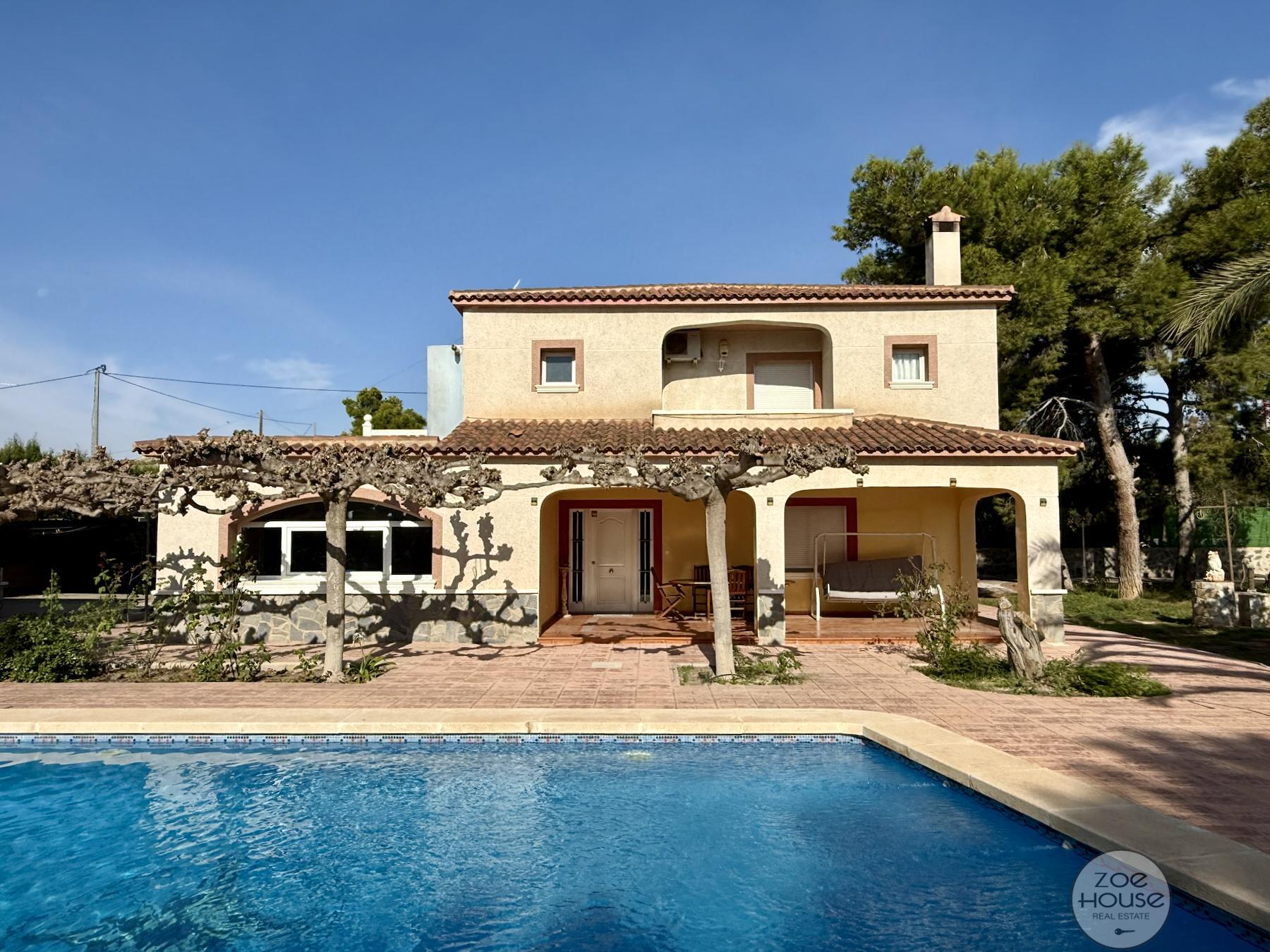 Venta de chalet en Elche-Elx
