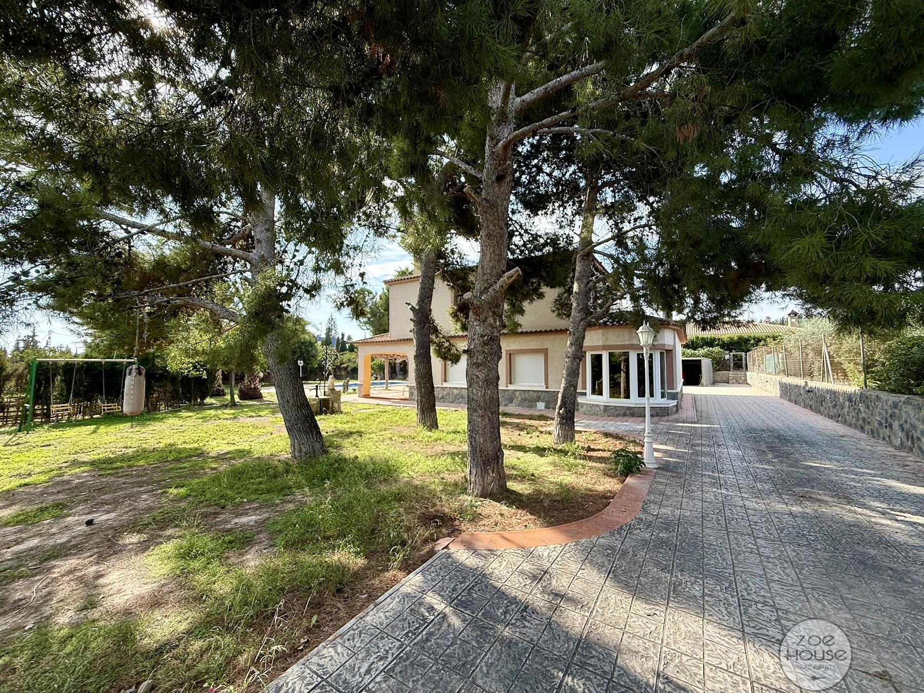Venta de chalet en Elche-Elx
