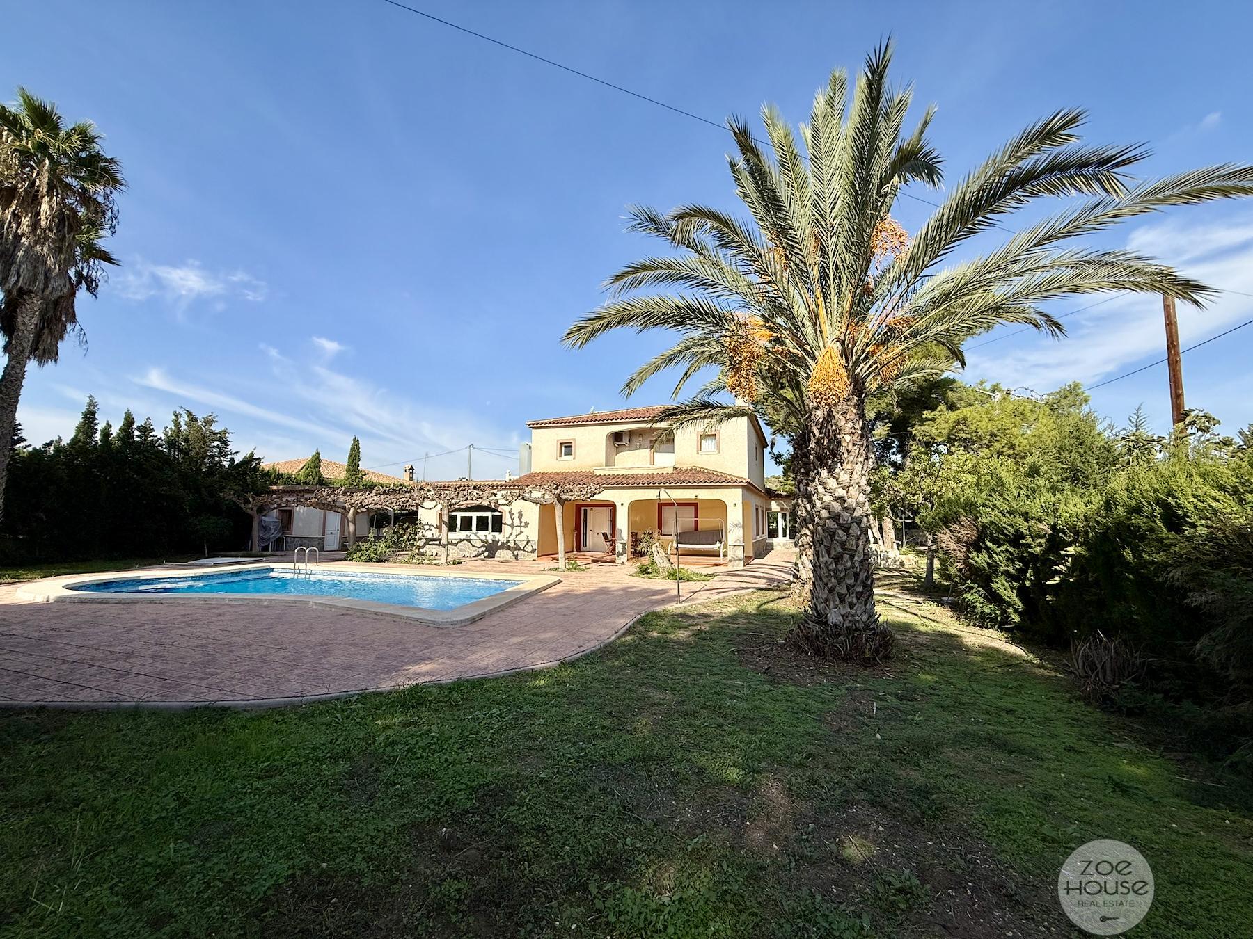 Venta de chalet en Elche-Elx