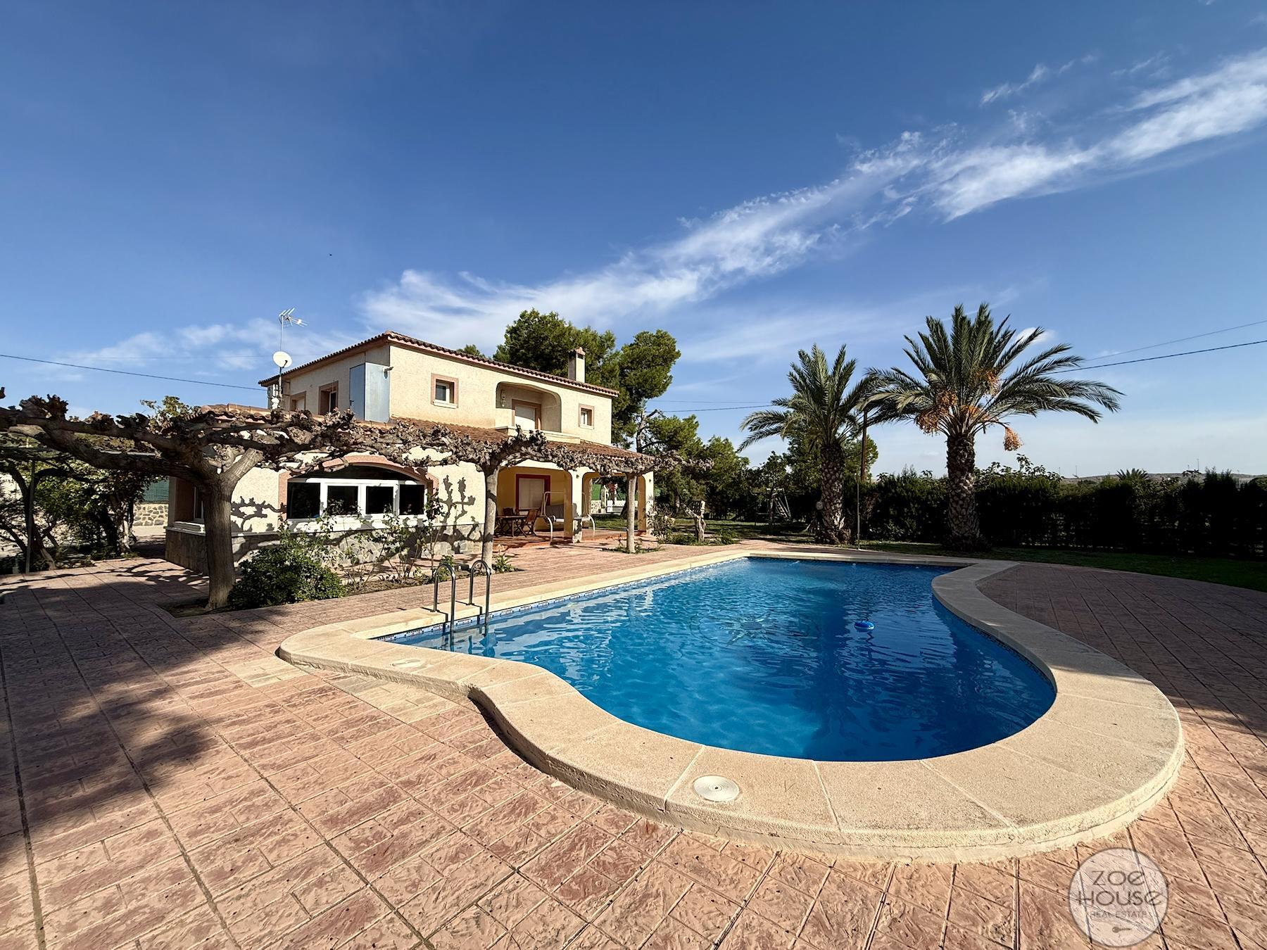 Venta de chalet en Elche-Elx