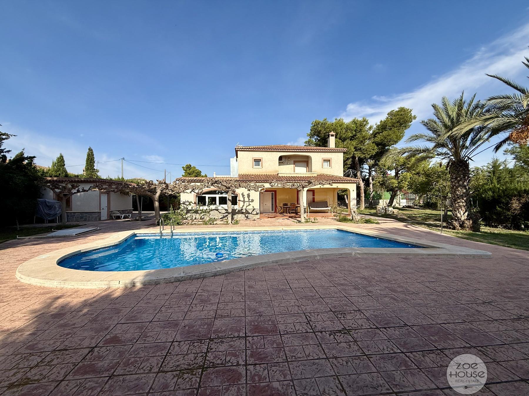 Venta de chalet en Elche-Elx
