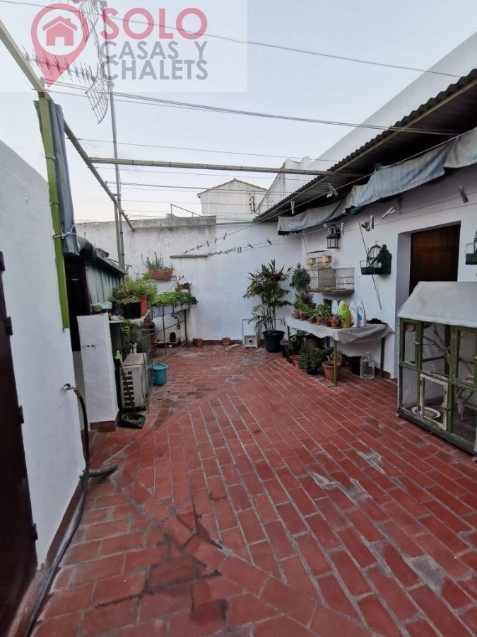 For sale of house in Córdoba