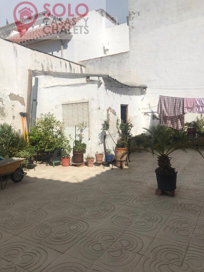 For sale of house in Córdoba