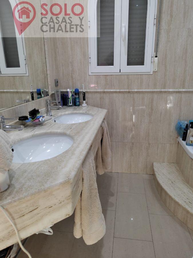 For sale of house in Córdoba