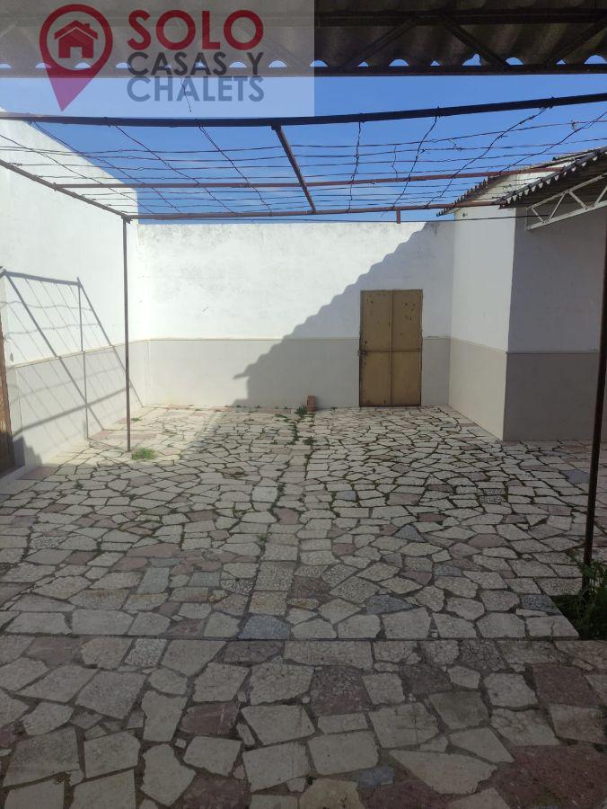 For sale of house in Córdoba