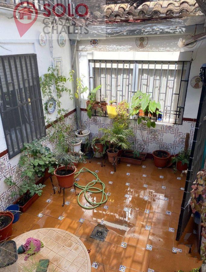 For sale of house in Córdoba