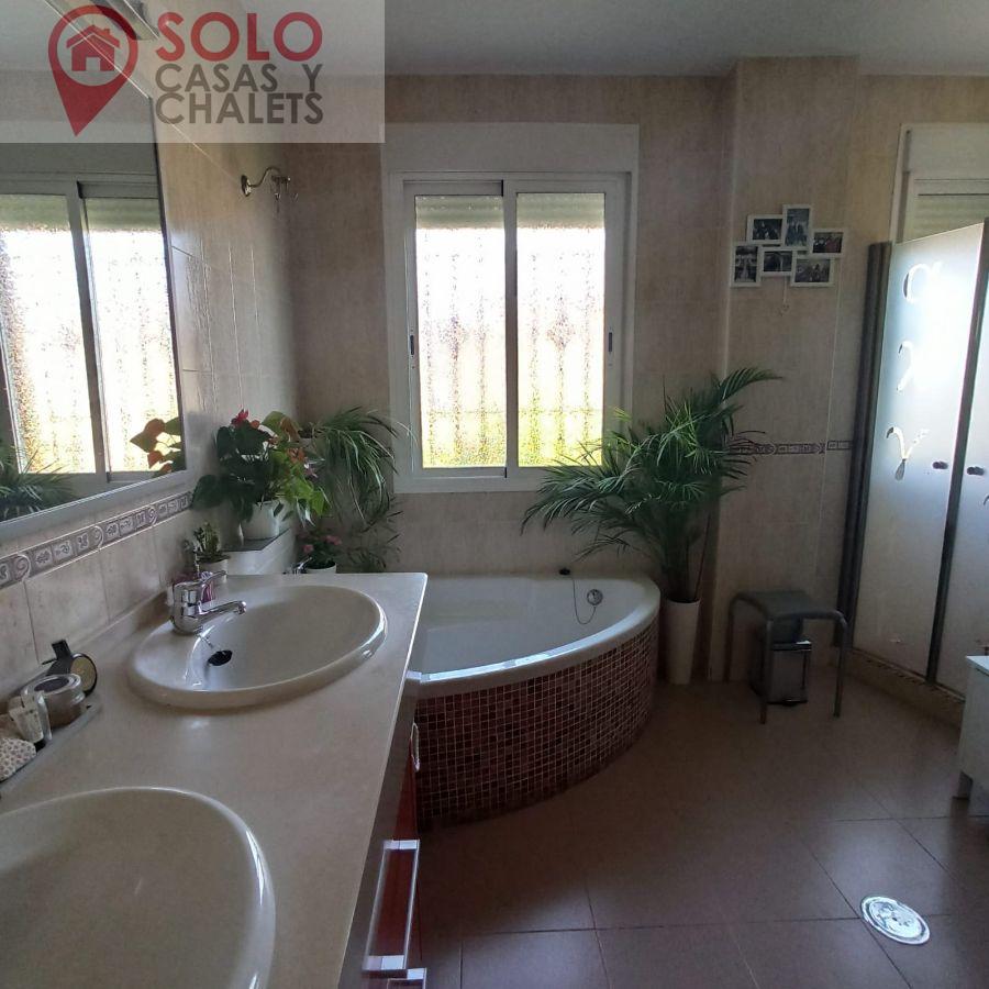 For sale of chalet in Córdoba
