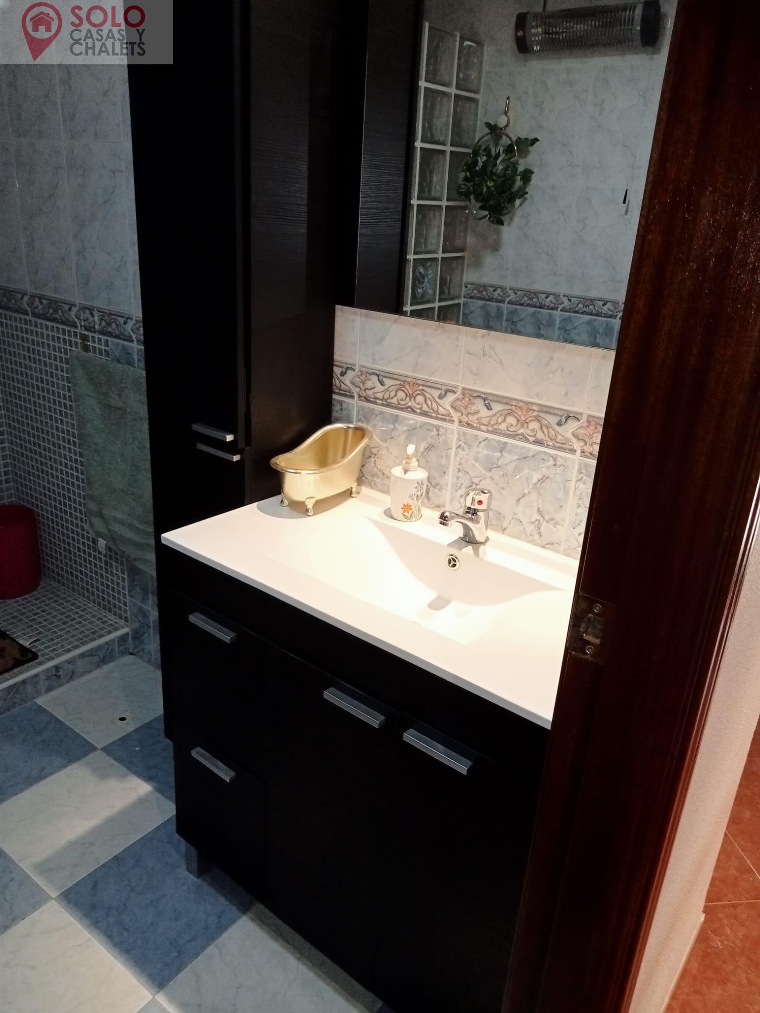 For sale of house in Córdoba