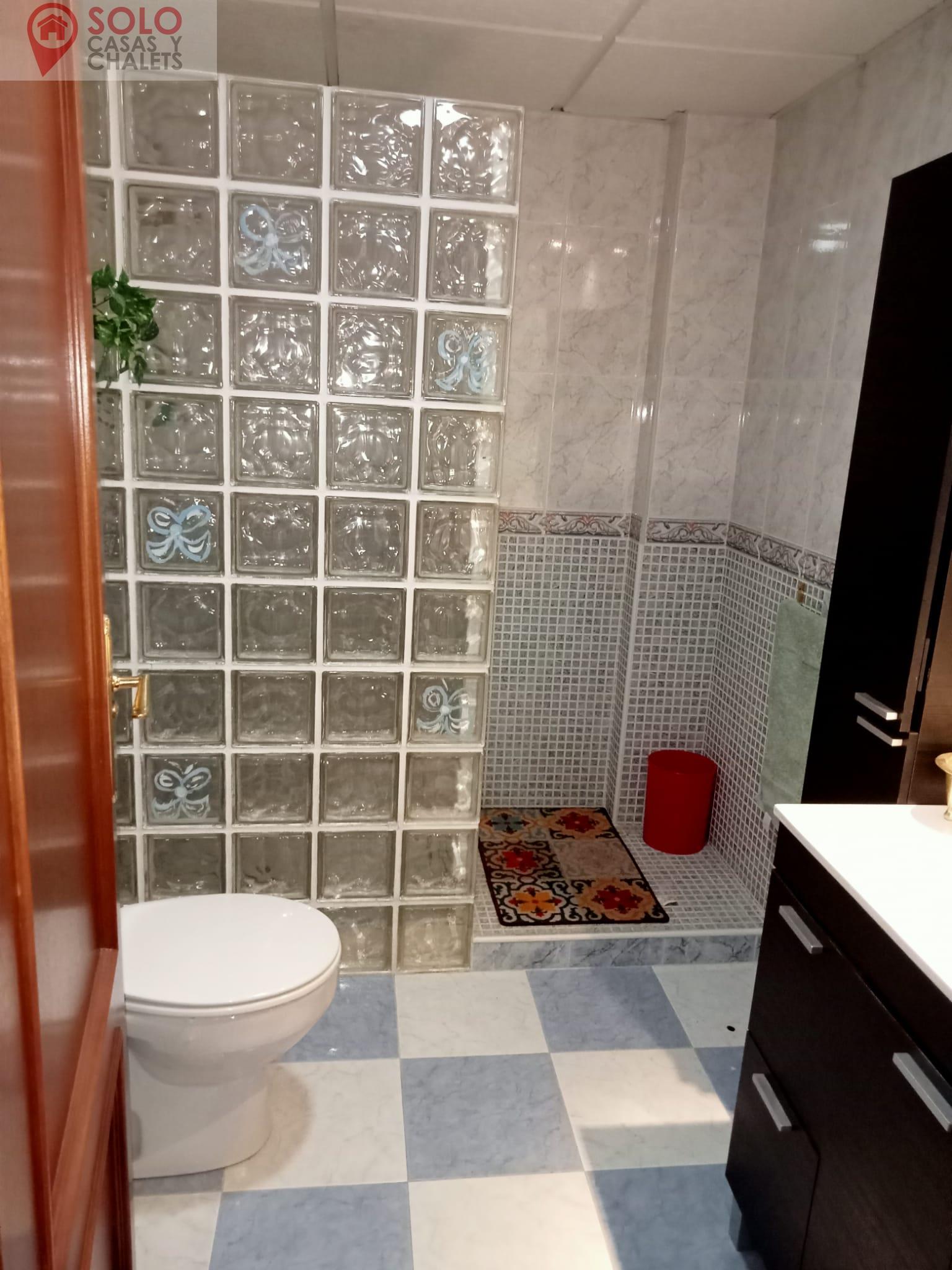 For sale of house in Córdoba